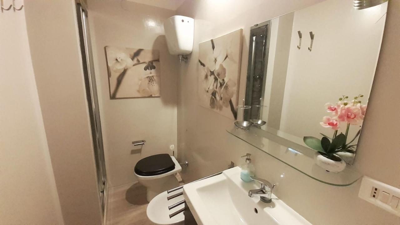 Апартаменты Bilocale In Via Del Conventuccio Перуджа Экстерьер фото