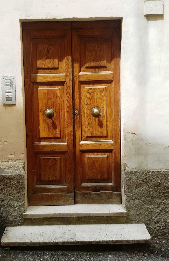 Апартаменты Bilocale In Via Del Conventuccio Перуджа Экстерьер фото